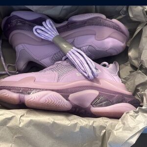 Balenciaga sneakers brand new